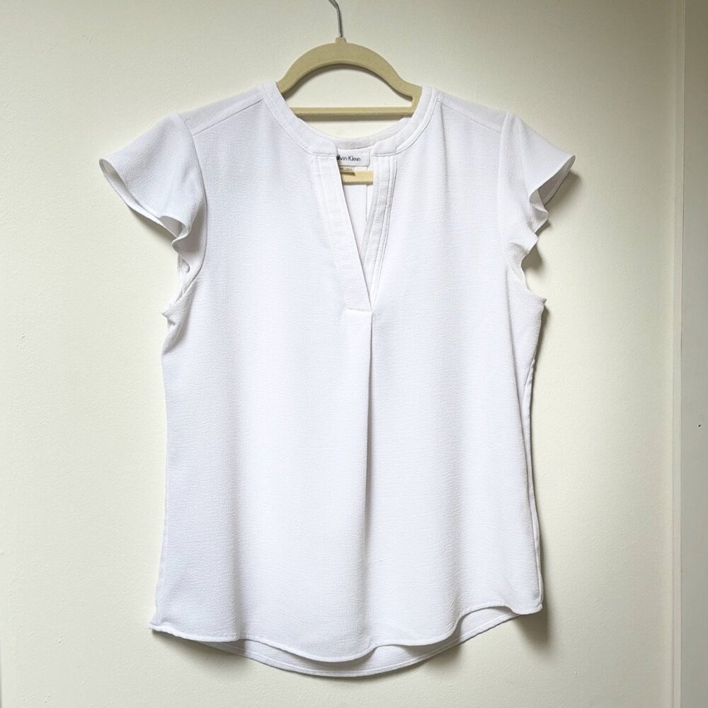 Calvin Klein Flowy Flutter Sleeve Split Neck White Blouse - Size Small